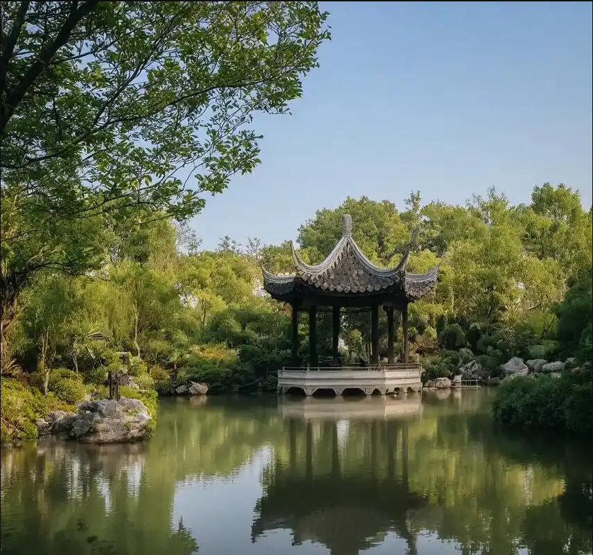 宝清县距离餐饮有限公司